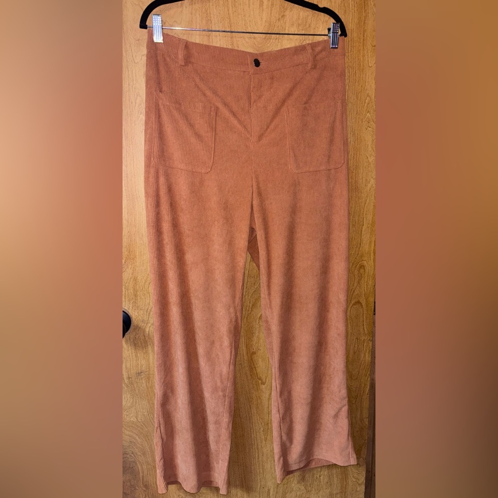 Women's Tan Pants